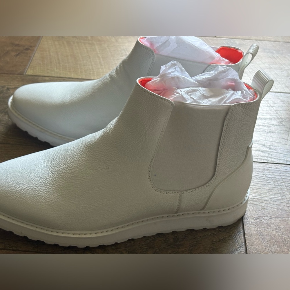 Chelsea Boots, Mens 10, White